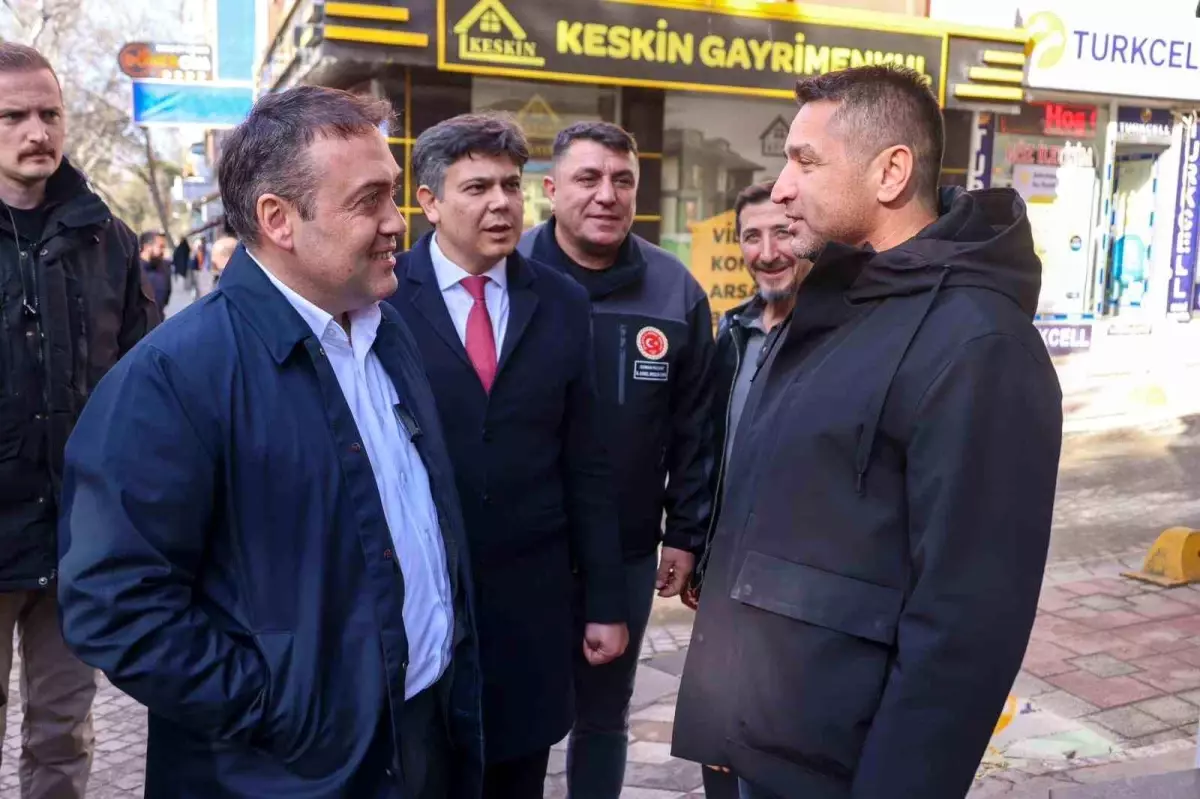 Vali Sözer, Söğüt\'te esnaf ve vatandaşlar ile bir araya geldi