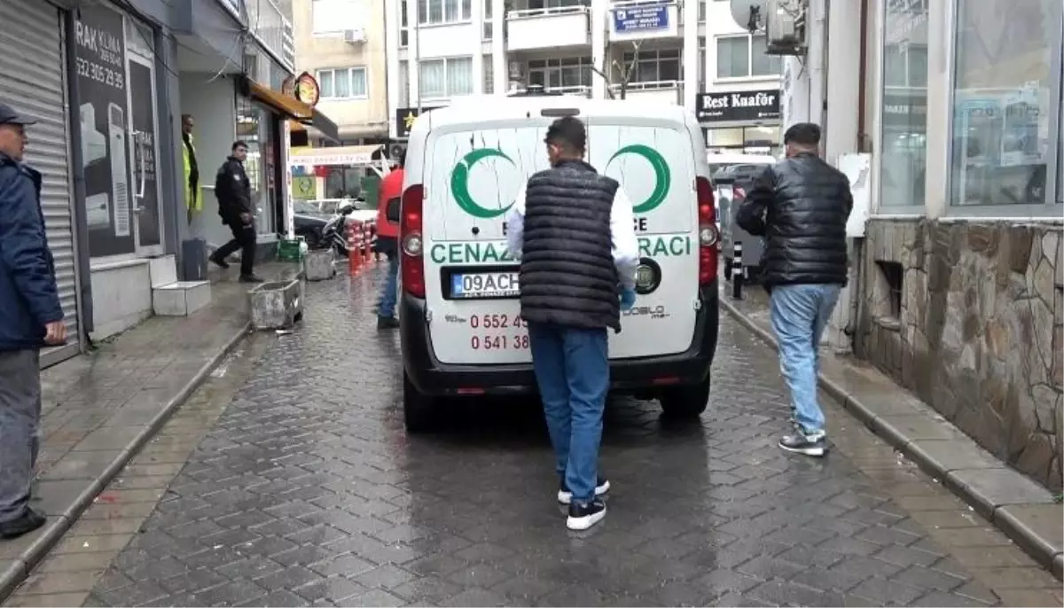 91 Yaşındaki Kadın Evinde Ölü Bulundu