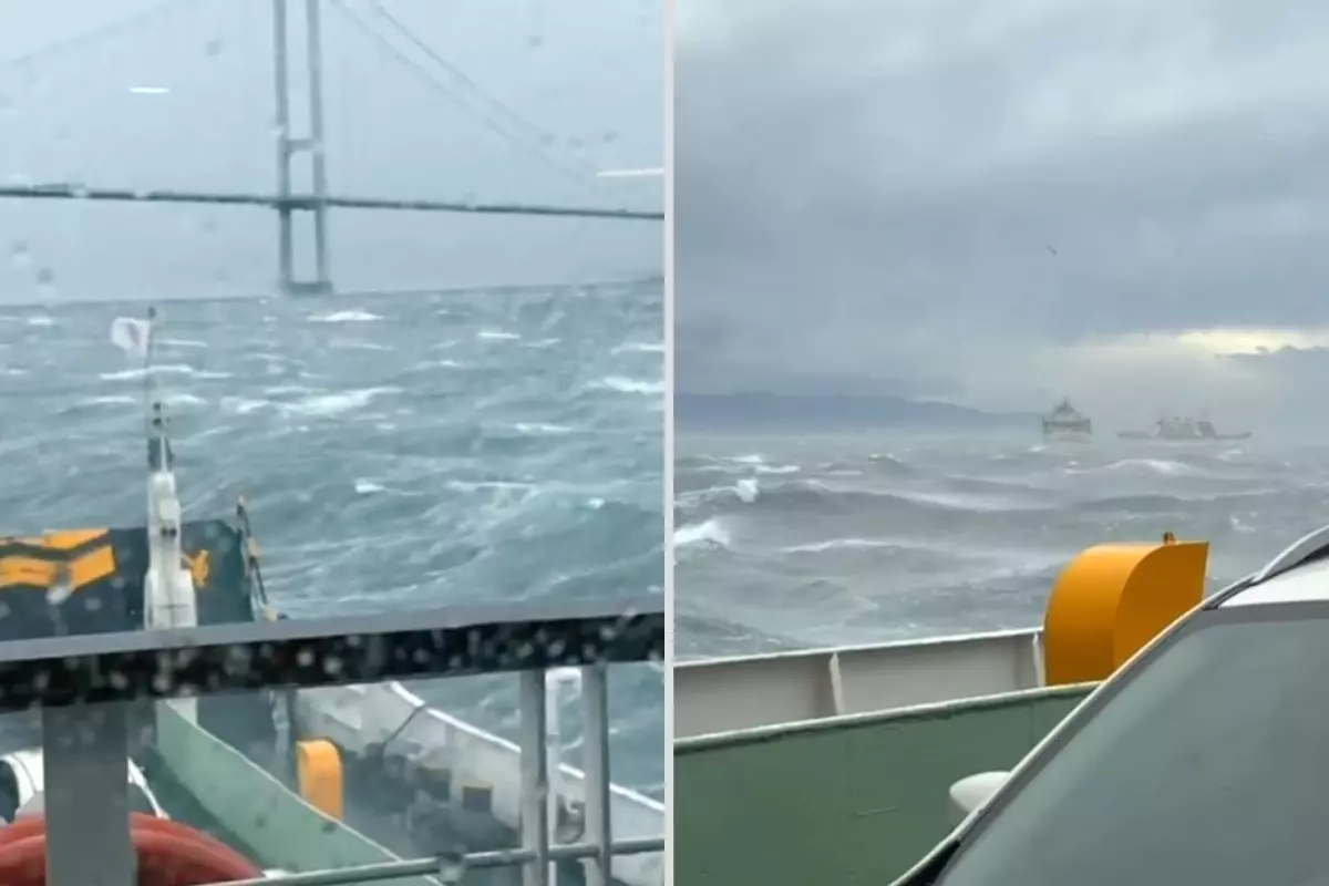 Yalova\'da arabalı feribot fırtınada sürüklendi! Yolcular mahsur kaldı