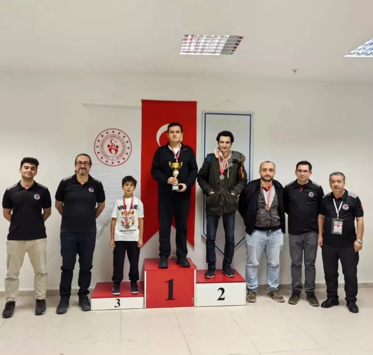 Yunusemreli satranççı Enes Kaya\'dan Eskişehir\'de namağlup şampiyonluk