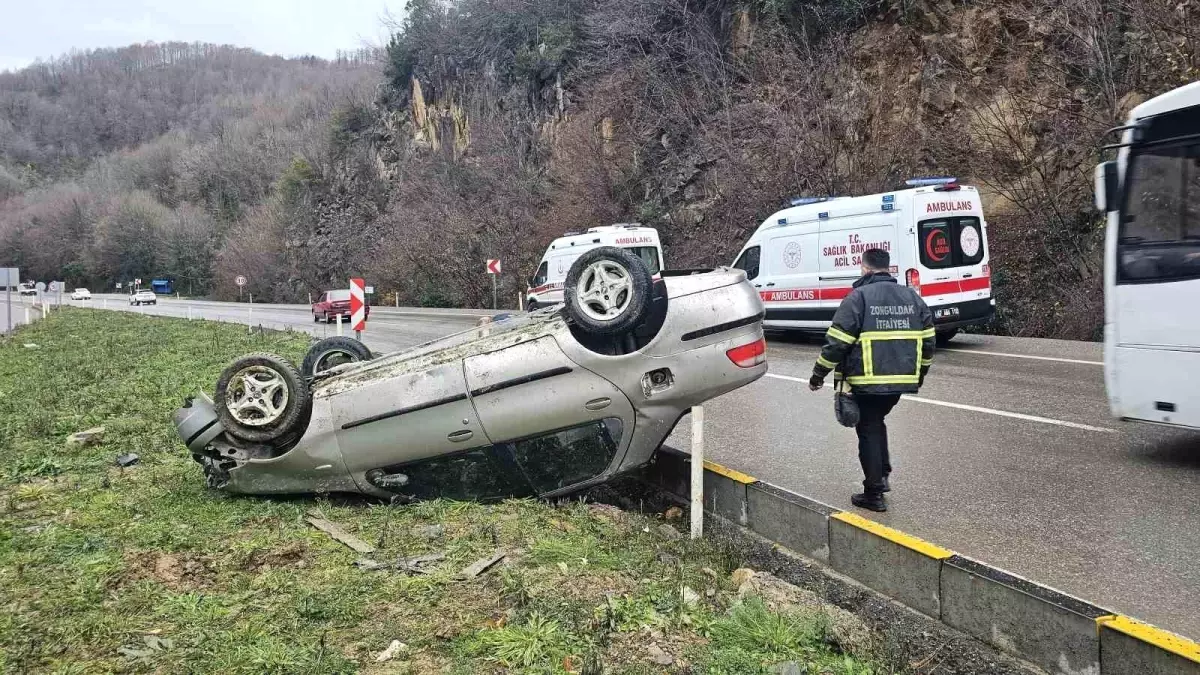 Zonguldak\'ta takla atan otomobildeki 3 kişi yaralandı
