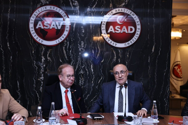 ASAVTALKS'ta küresel gelişmeler ve Türkiye'nin rolü tartışıldı