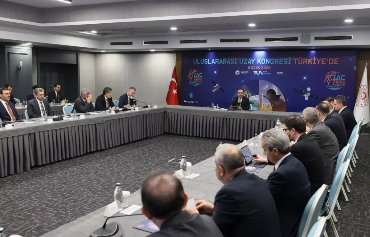 Bakan Kacır: Dünyanın en büyük uzay etkinliğine Antalya\'da ev sahipliği yapacağız