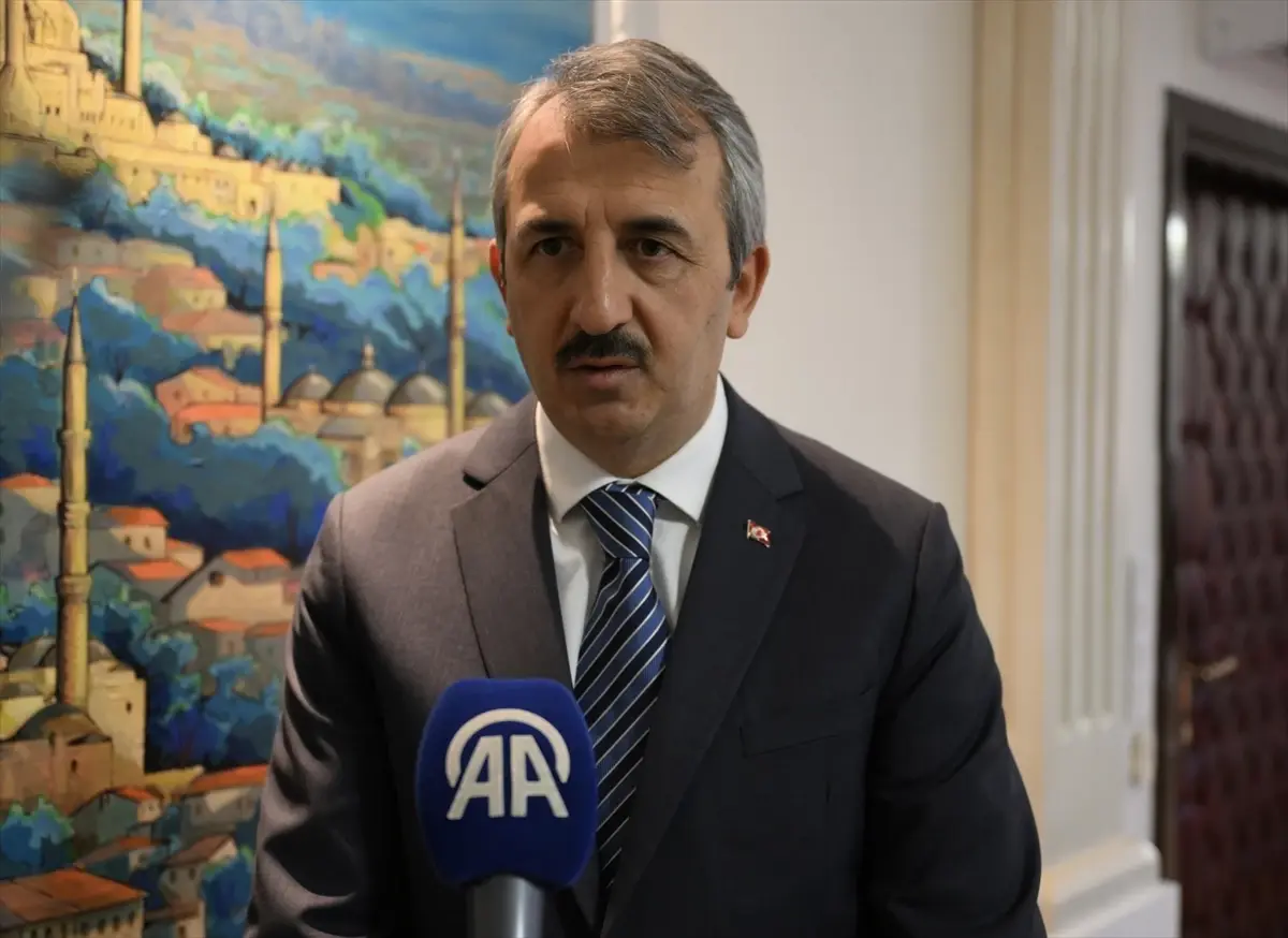 Edirne Sarayı\'nın kazı çalışmalarında Balkan Savaşları\'nda şehit olanların toplu mezarları bulundu