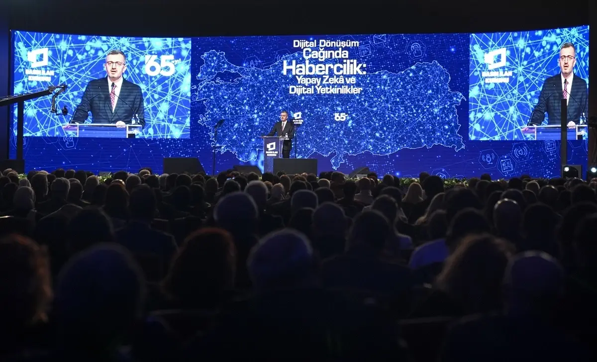 İletişim Başkanı Duran, "Dijital Dönüşüm Çağında Habercilik: Yapay Zeka ve Dijital Yetkinlikler" Paneli\'nde konuştu Açıklaması