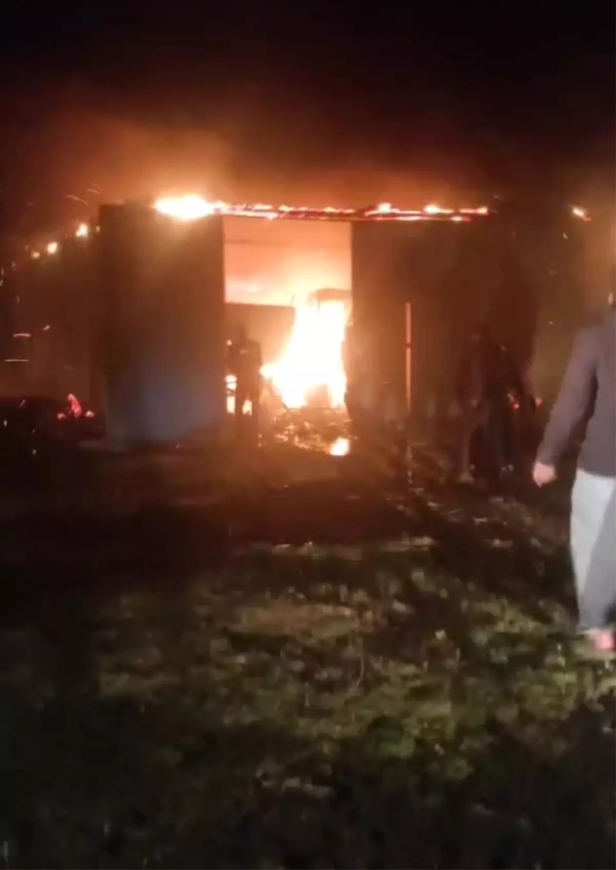 Mucur\'da Yangında Tarım Aletleri Ziyan Oldu