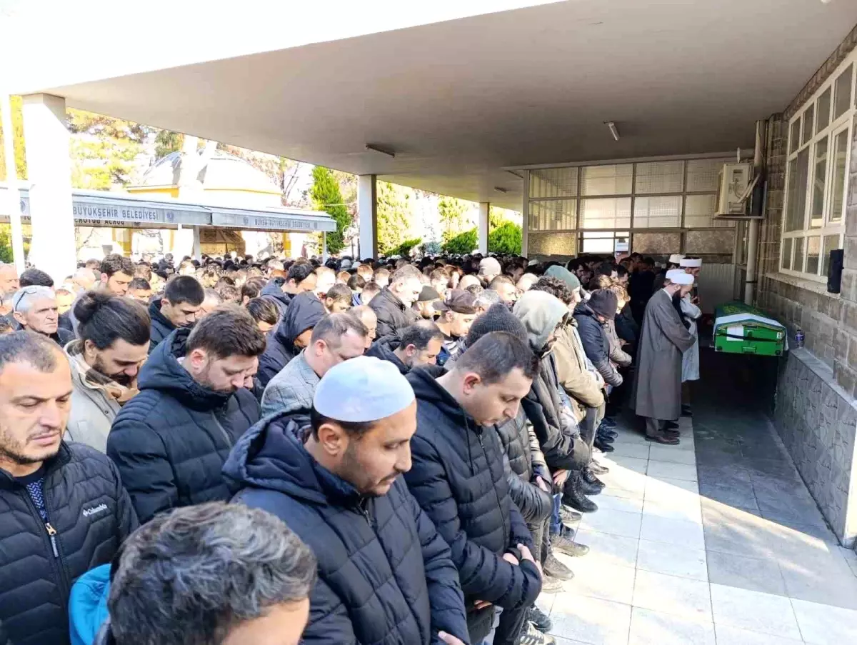 İnegöl\'de İş Kazası: Mahmut Memiş Hayatını Kaybetti