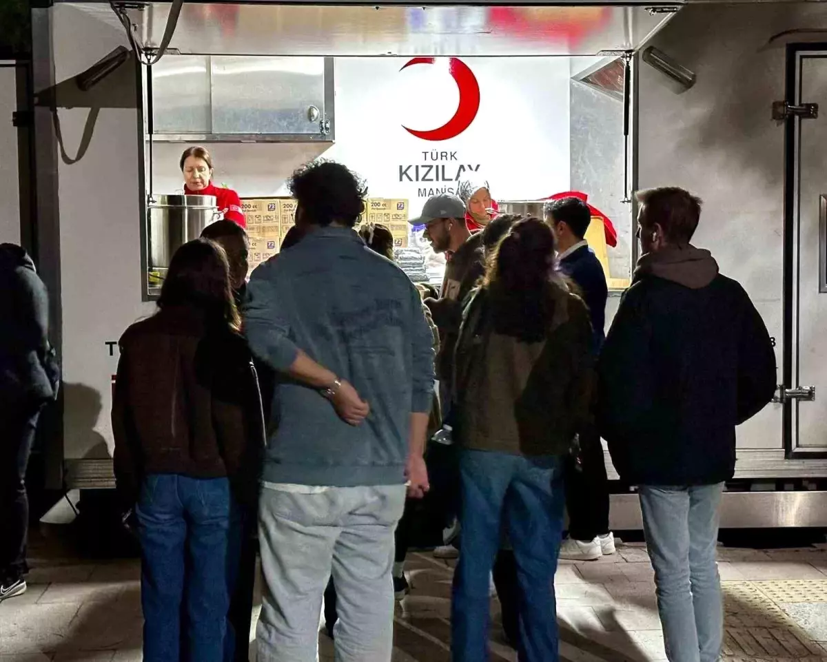 Final Haftasında Öğrencilere İkram