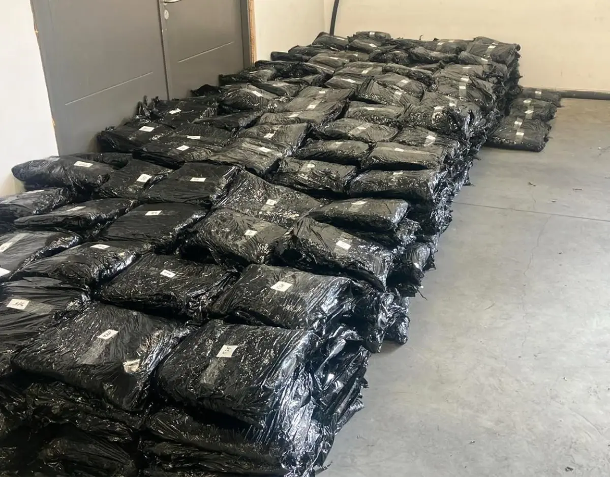 Edirne Sınırında 739 Kilo Esrar Ele Geçirildi