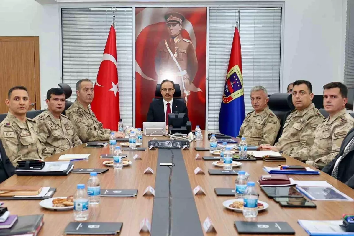 Vali Kızılkaya: Jandarma Huzur İçin Görevde