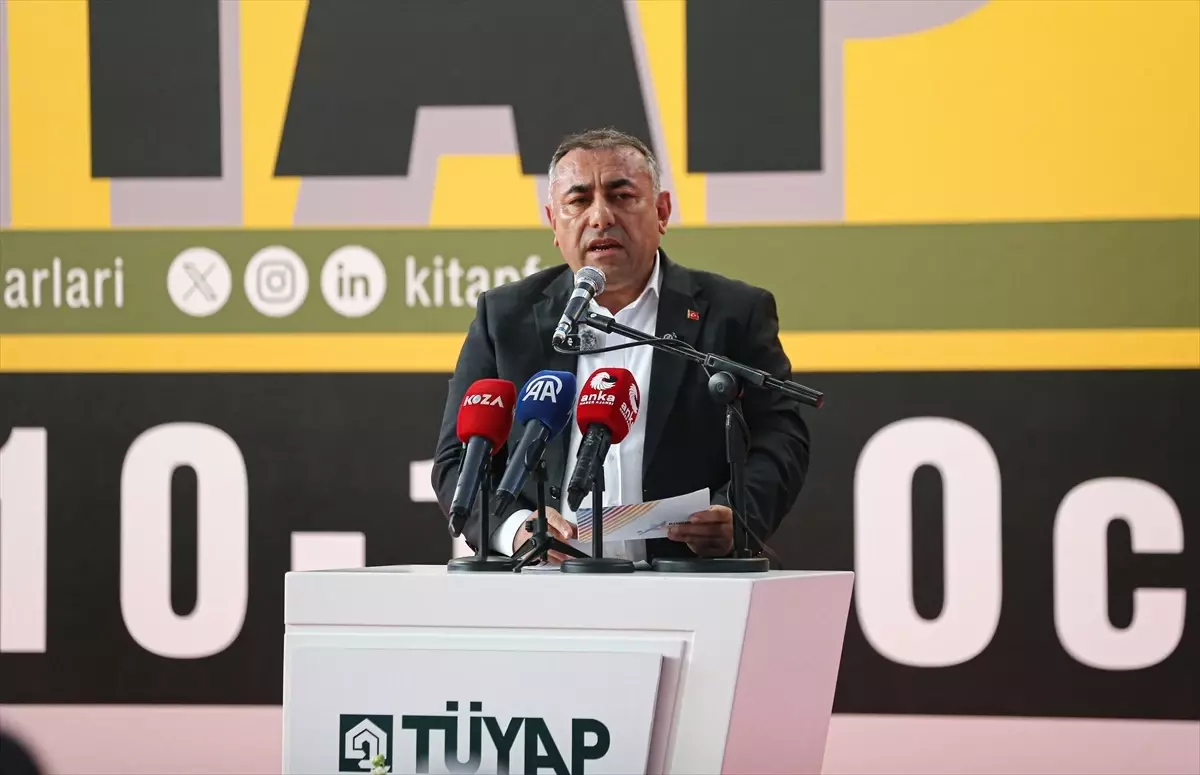 Çukurova Kitap Fuarı Kapılarını Açtı