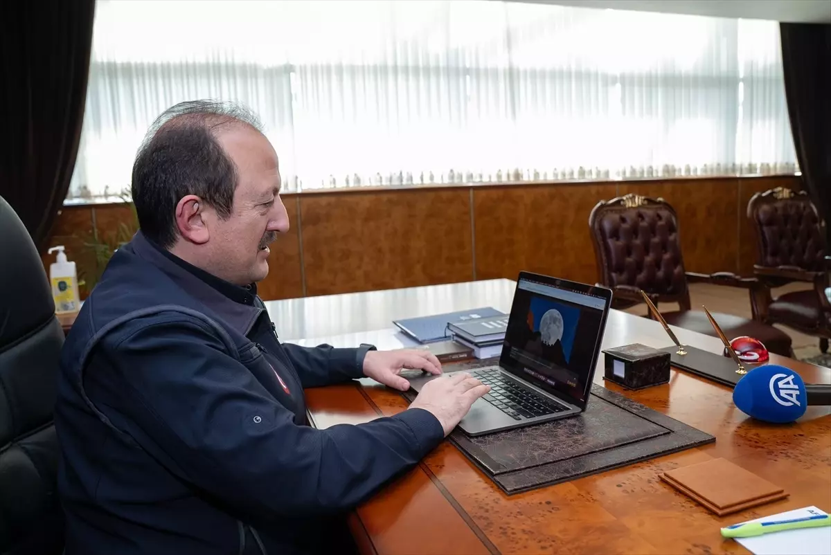 AFAD Başkanı \'Yılın Kareleri\' Oylamasına Katıldı