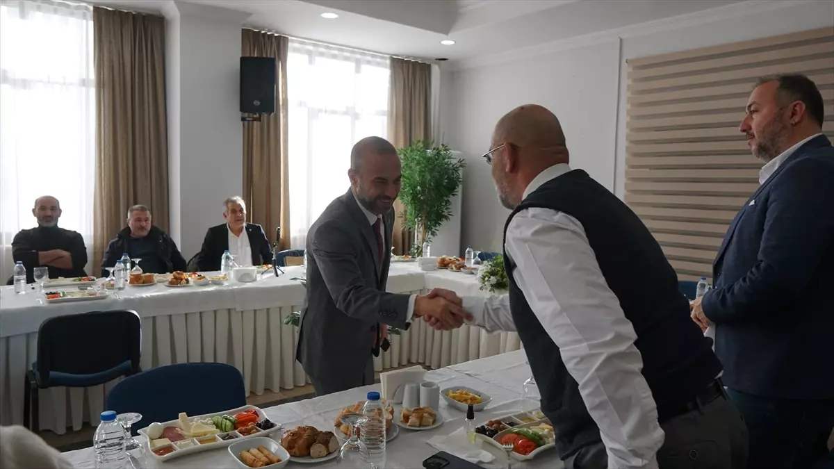 Yalova\'da Su Krizi ve Gazetecilerin Soruları