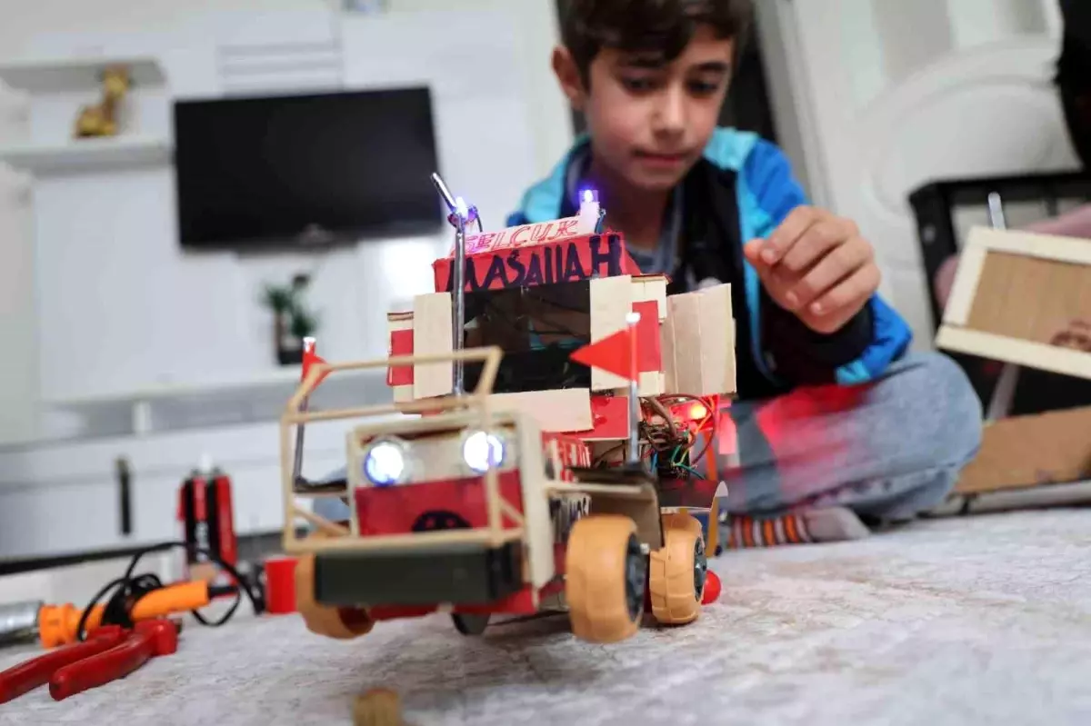 12 Yaşındaki Selçuk\'un Traktör Hayali