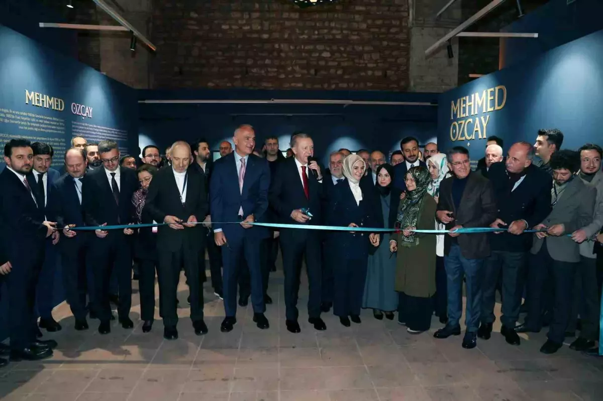 Erdoğan, İslam Eserleri Sergisi\'ni Açtı