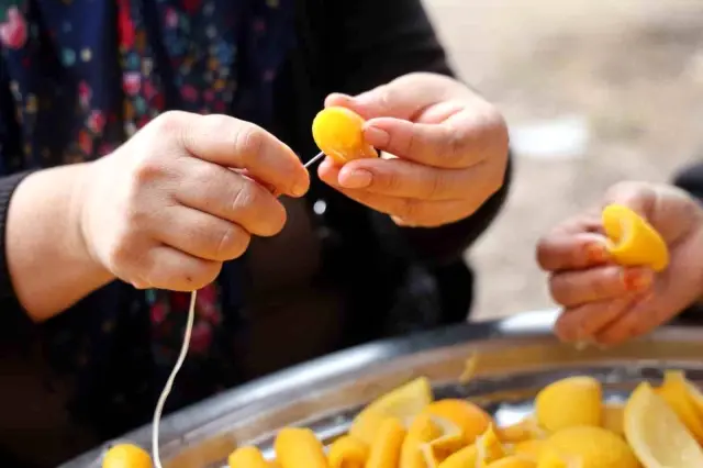 Dalında para etmeyen ürün, 5 günlük emekle kilosu 300 TL'den satılıyor