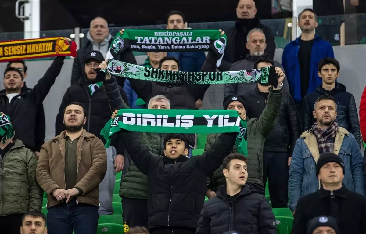 Sakaryaspor - Bandırmaspor Maçı Beraberlikle Sonuçlandı