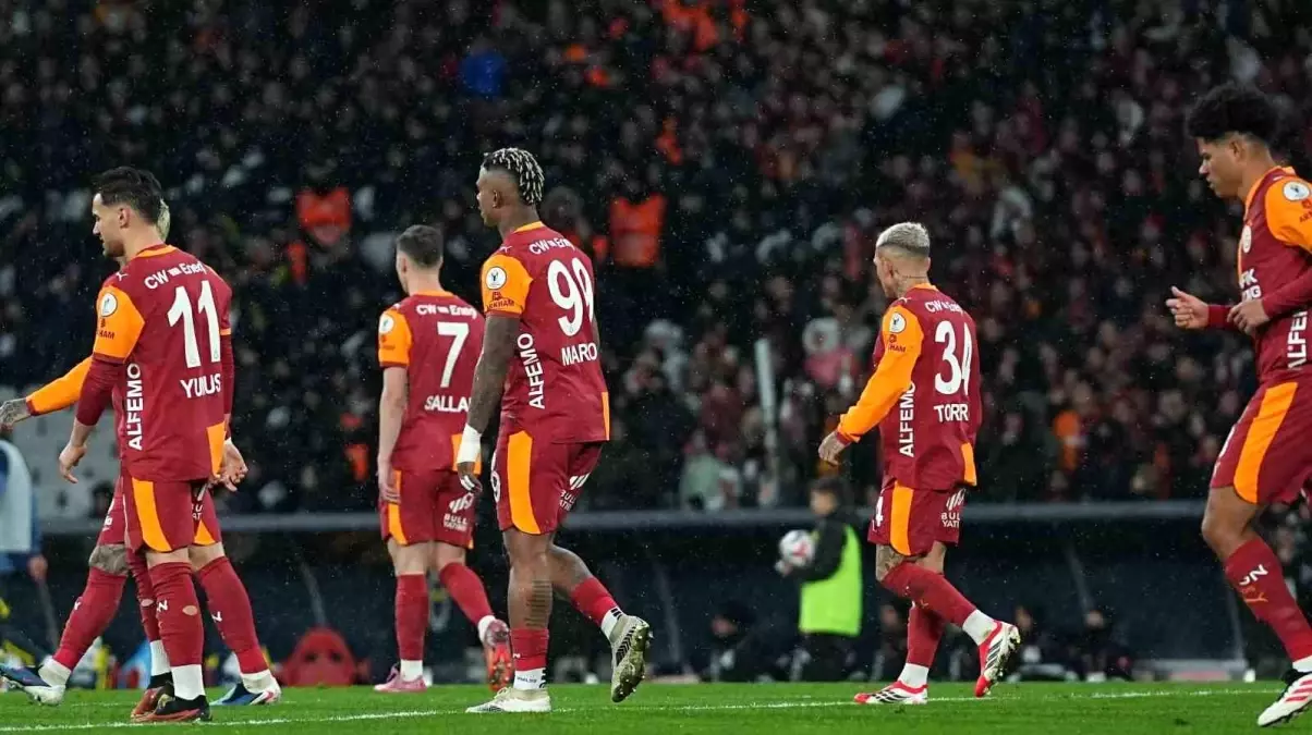 Galatasaray Süper Kupa Finalinde Fenerbahçe\'ye Yenildi
