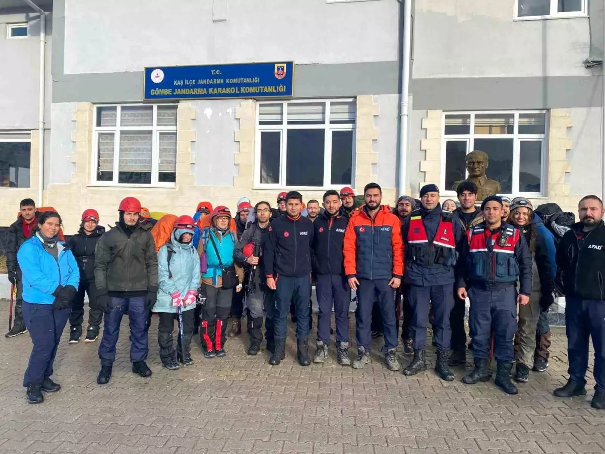 Fırtına Mahsur Etti, AFAD Kurtardı