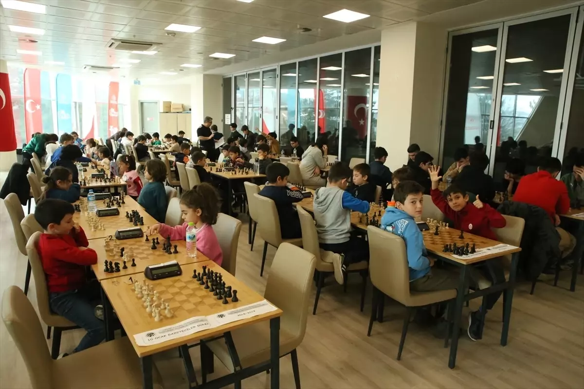 Kastamonu\'da Gazeteciler Günü Satranç Turnuvası
