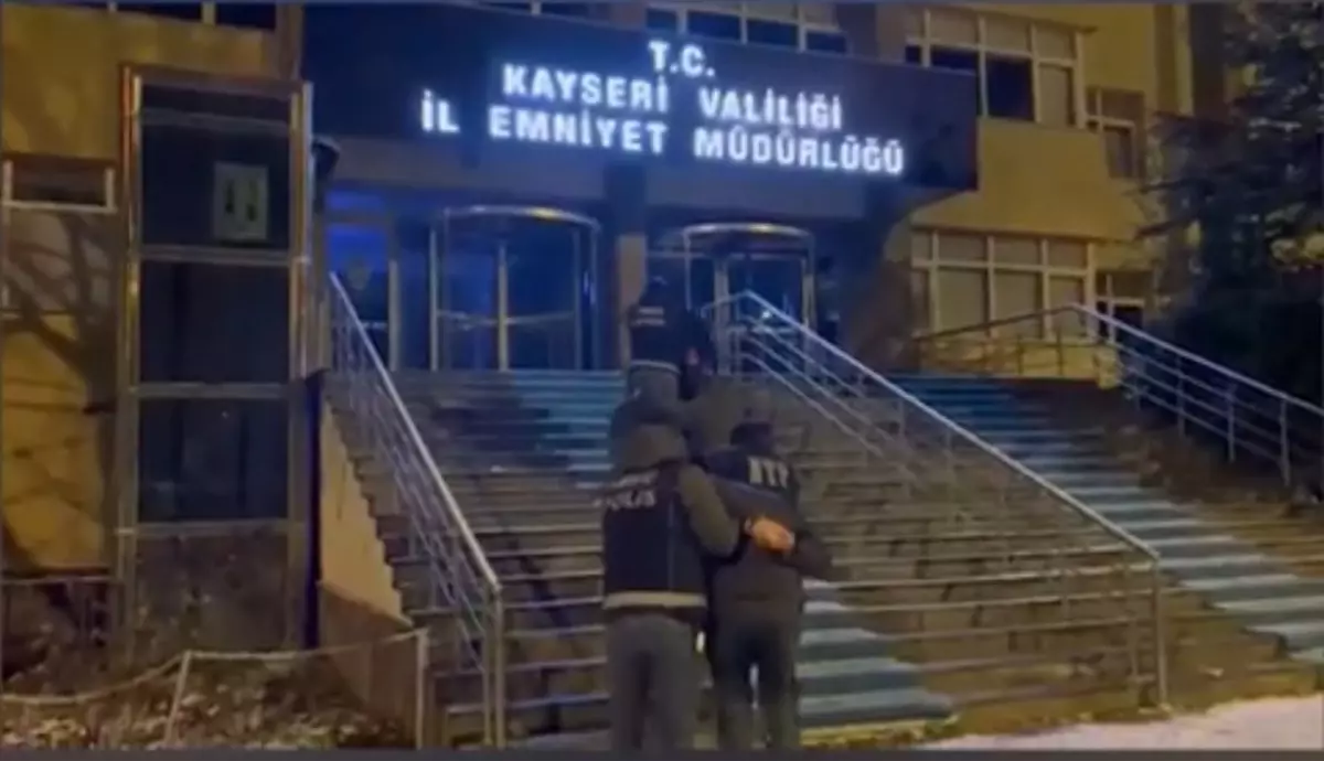 Kayseri\'de Uyuşturucu Operasyonu: 4 Gözaltı
