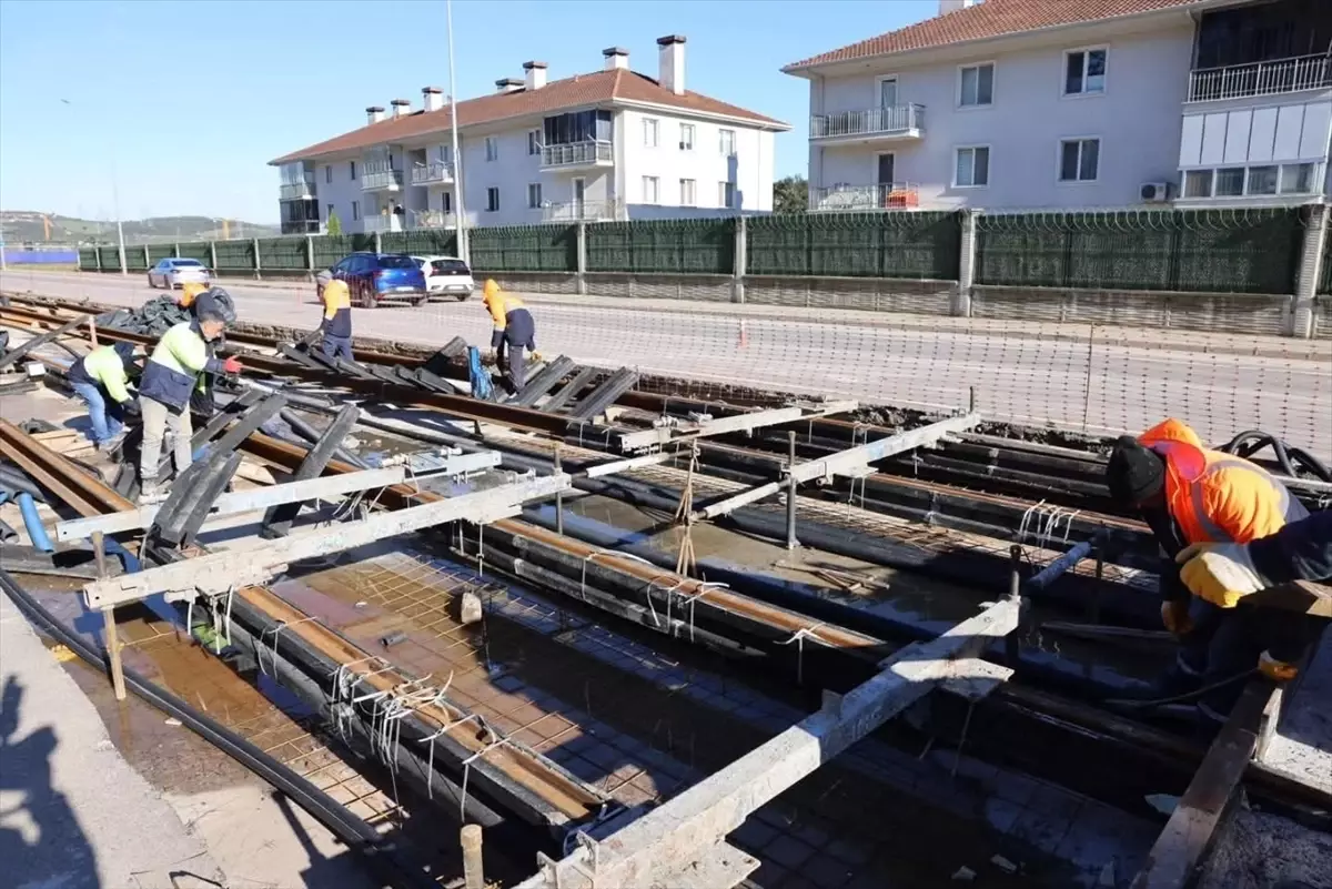 Kocaeli\'de tramvay yolcu kapasitesi günlük 100 bine ulaşacak