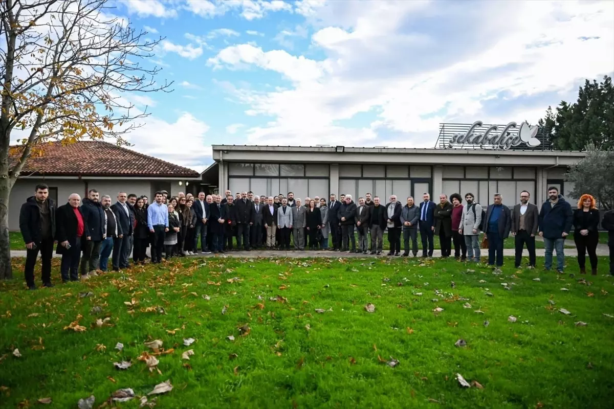 Vali Aktaş, Gazetecilere Teşekkür Etti