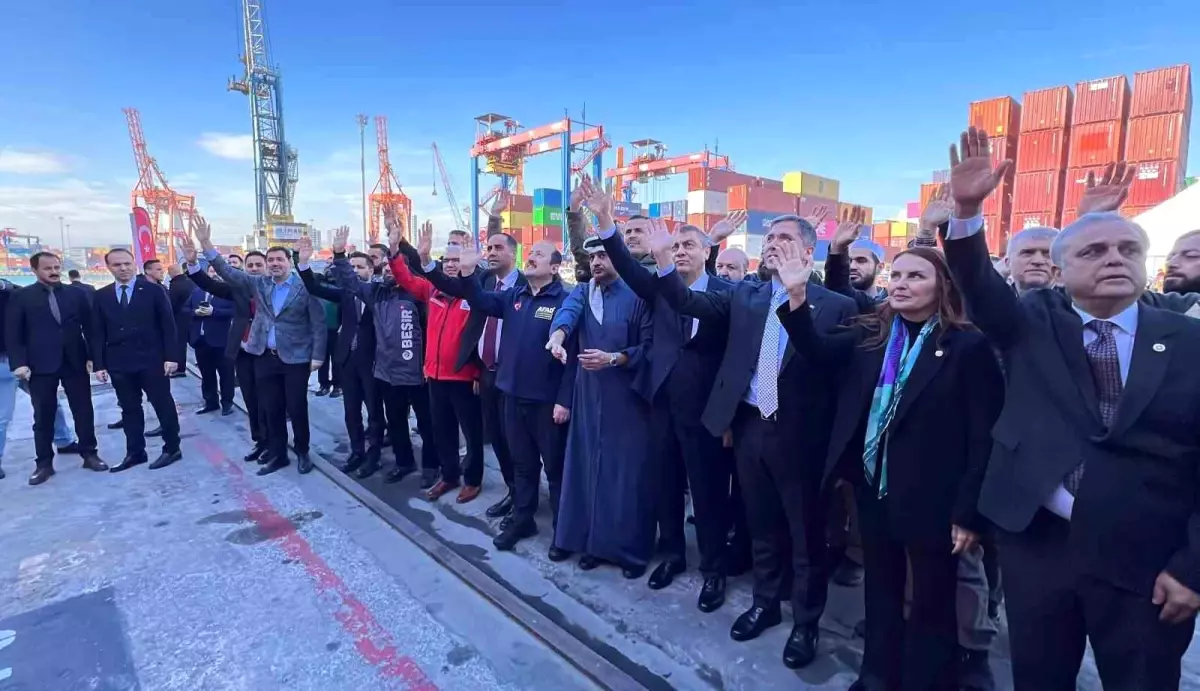 Mersin\'den Sudan\'a 6. İyilik Gemisi uğurlandı