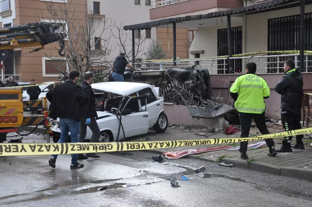 Ödemiş\'te Trafik Kazası: 68 Yaşındaki Kadın Hayatını Kaybetti