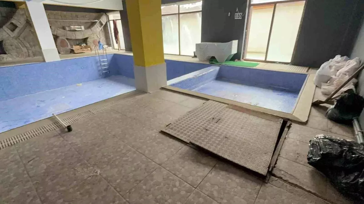 Oğluna da ismini verdiği en yakınını baltayla öldürdü