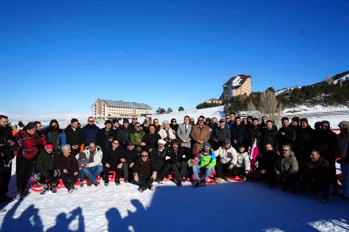 Palandöken\'i bu kez gazeteciler şenlendirdi