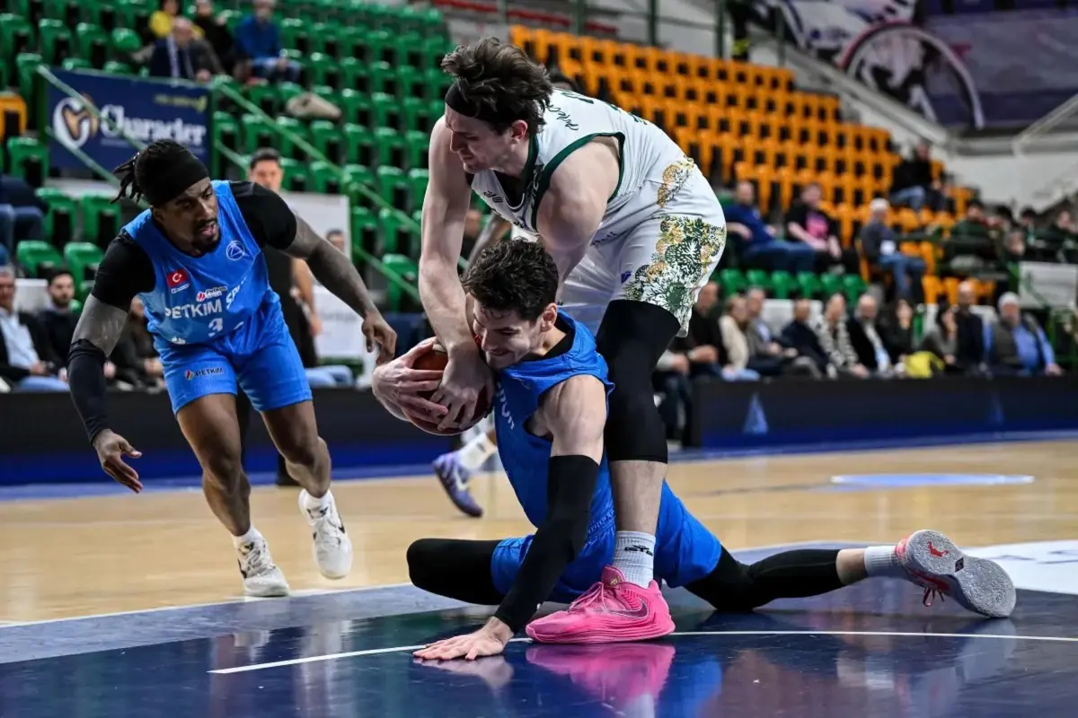 Aliağa Petkimspor Tofaş\'ı Ağırlıyor