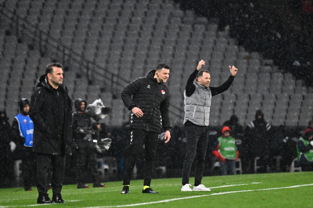 Tedesco'dan şampiyonluk sonrası ayrılık açıklaması: Vedalar olabilir Tedesco'dan şampiyonluk sonrası ayrılık açıklaması: Vedalar olabilir