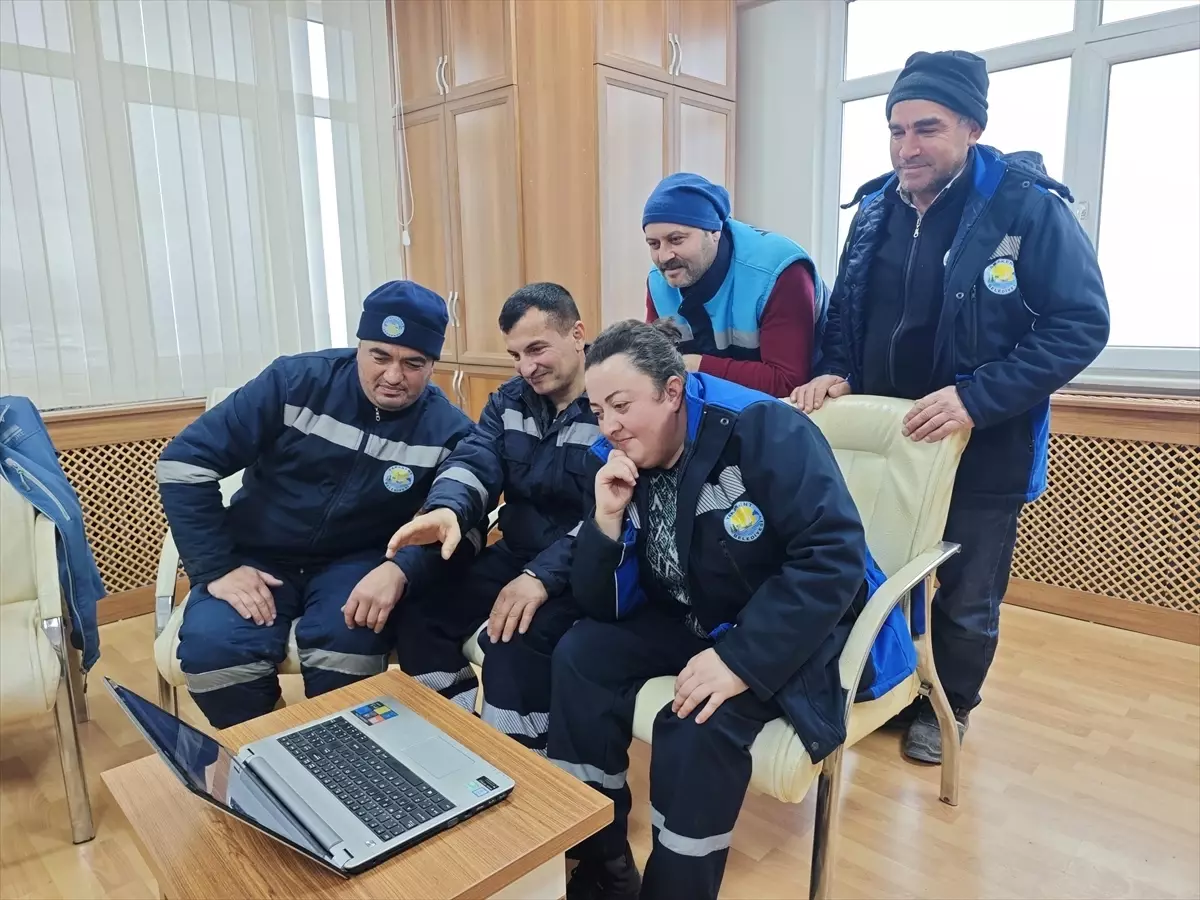 Yakakent İşçileri \'Yılın Kareleri\' Oylamasında