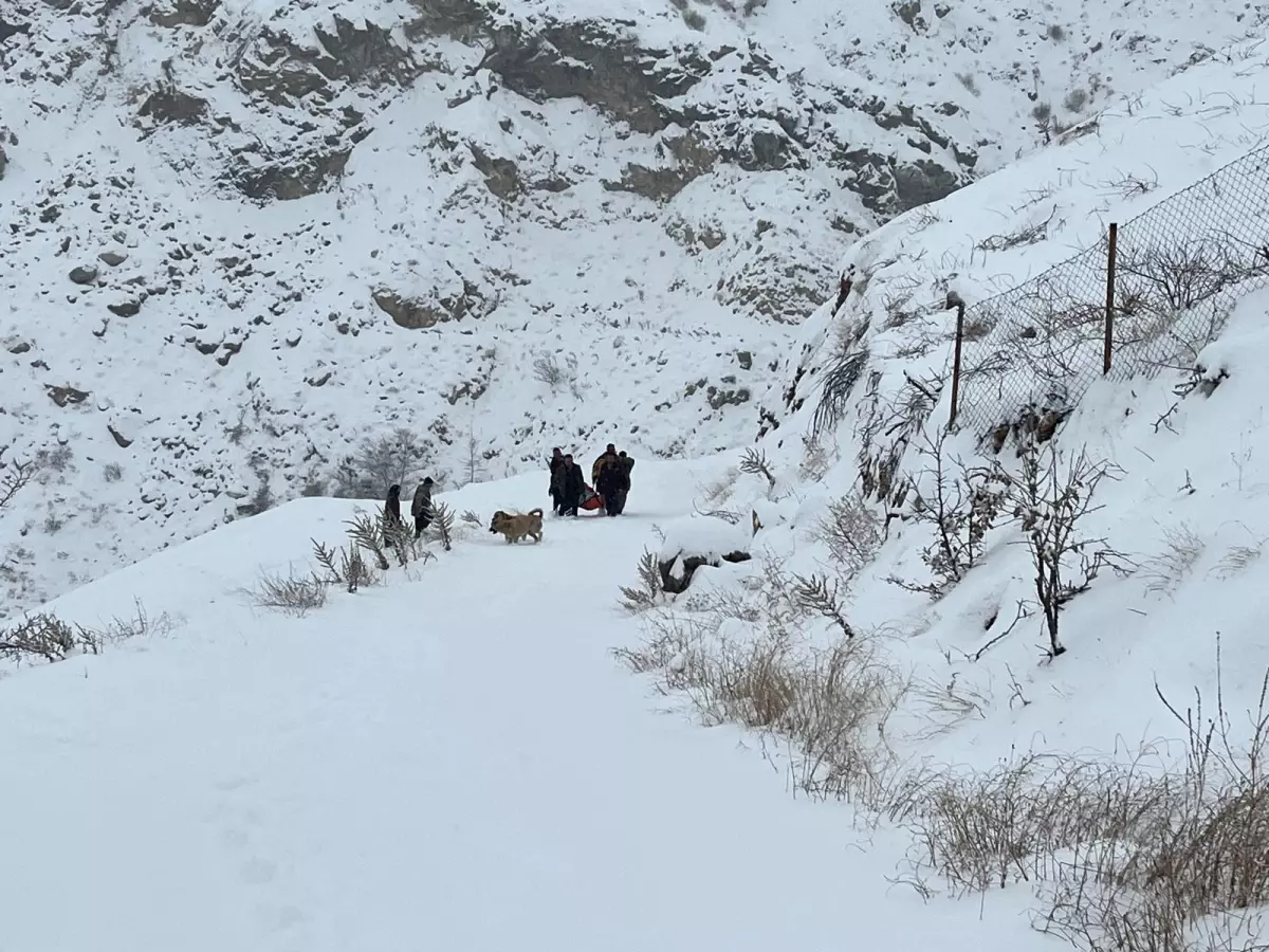 Adıyaman\'da Kar Nedeniyle Eğitime Ara