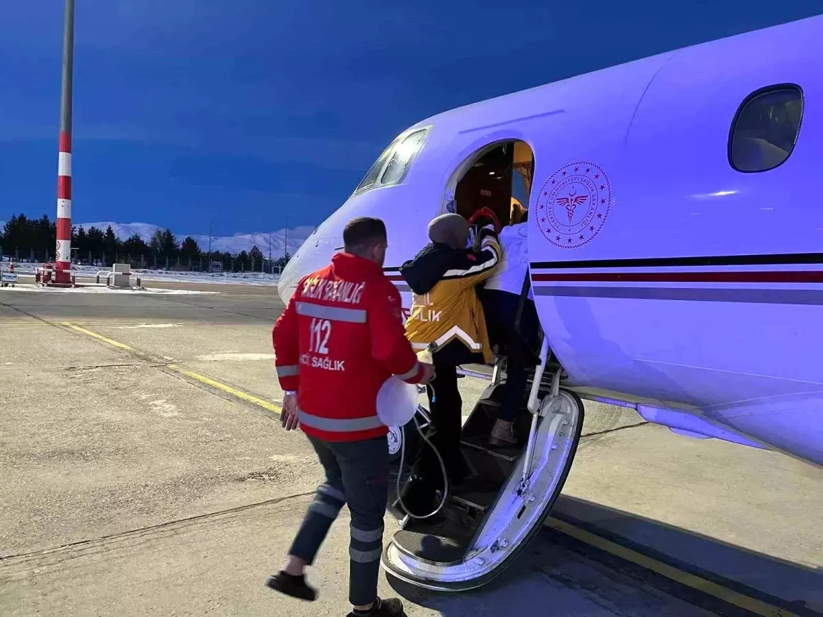 Down Sendromlu Bebek Uçak Ambulansta Sevk Edildi