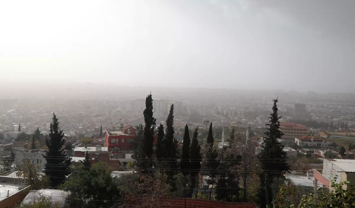 Antalya\'da Yoğun Sis ve Rüzgar Hayatı Olumsuz Etkiliyor