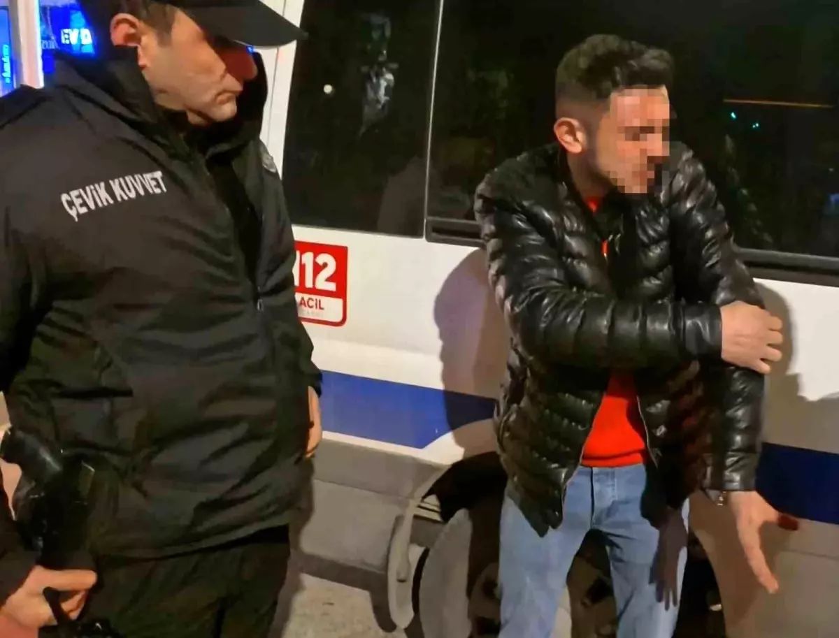 Araca yaklaşıp bir anda bıçakladı: Kaçmasaydım beni öldürürdü