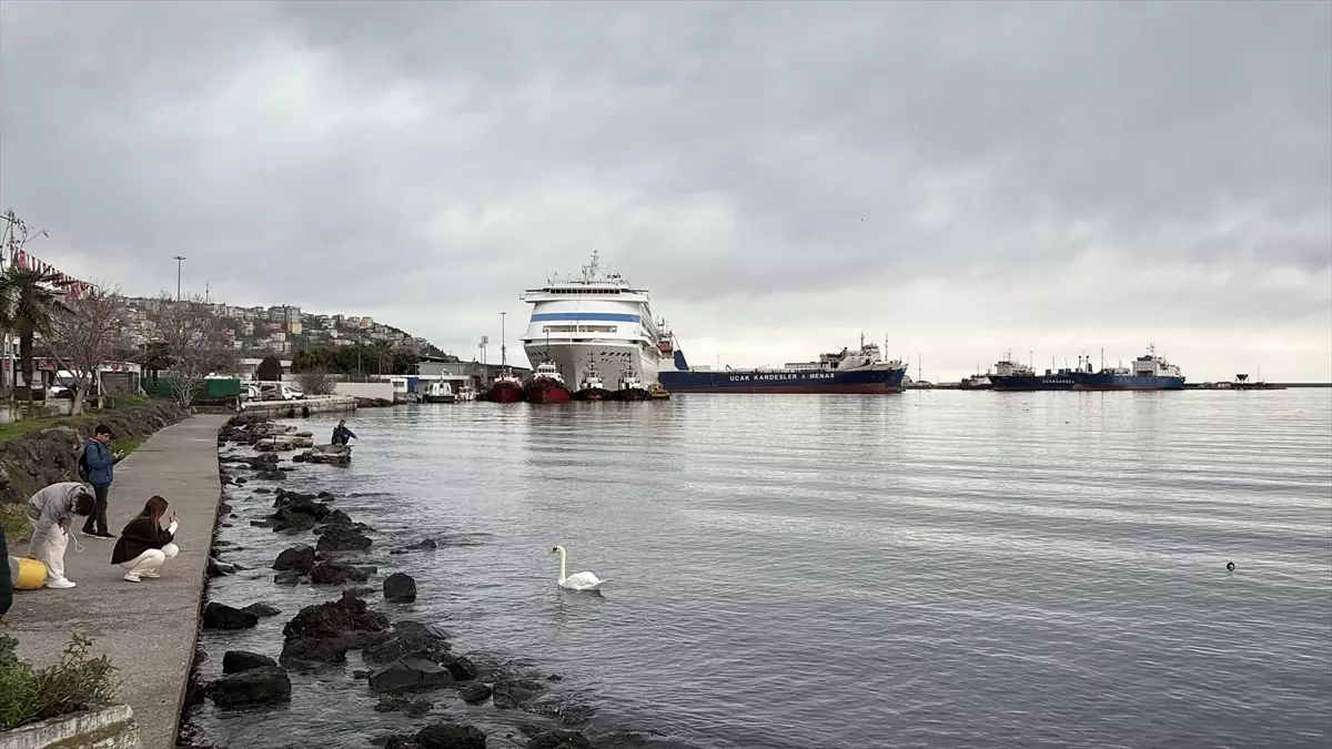 Astoria Grande Kruvaziyeri Samsun\'a Geldi