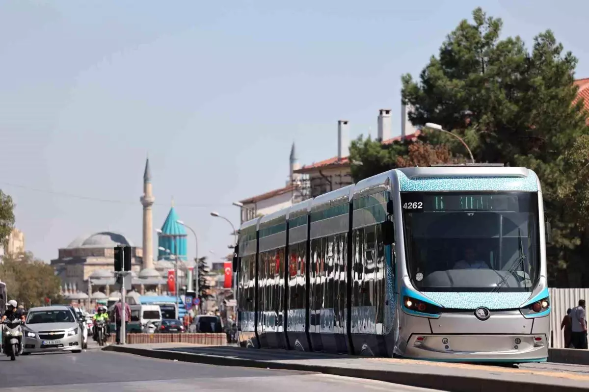 Başkan Altay: "Türkiye\'nin en ucuz öğrenci ulaşımı Konya\'da"