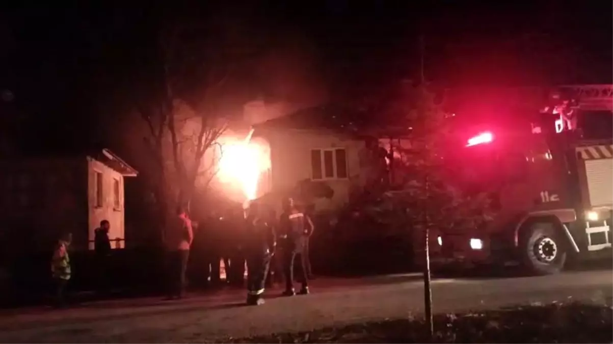 Isparta\'da Ev Yangını Kontrol Altına Alındı