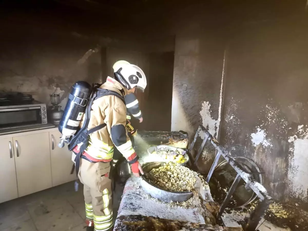 Hatay\'da Yangın Kontrol Altına Alındı