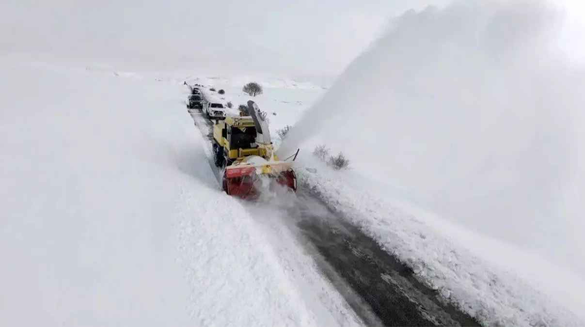 Erzincan\'da 328 Köy Yolu Kapandı