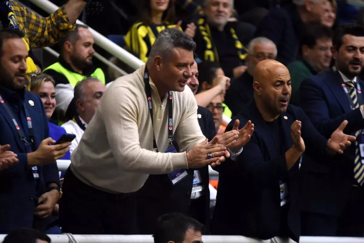 Fenerbahçe Opet, Türkiye Kupası\'nı Kazandı