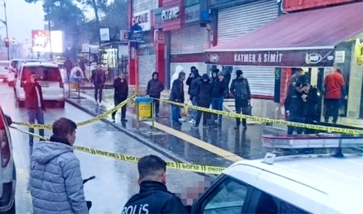 Gaziantep\'te Bıçaklı Kavga: 1 Ölü, 1 Yaralı