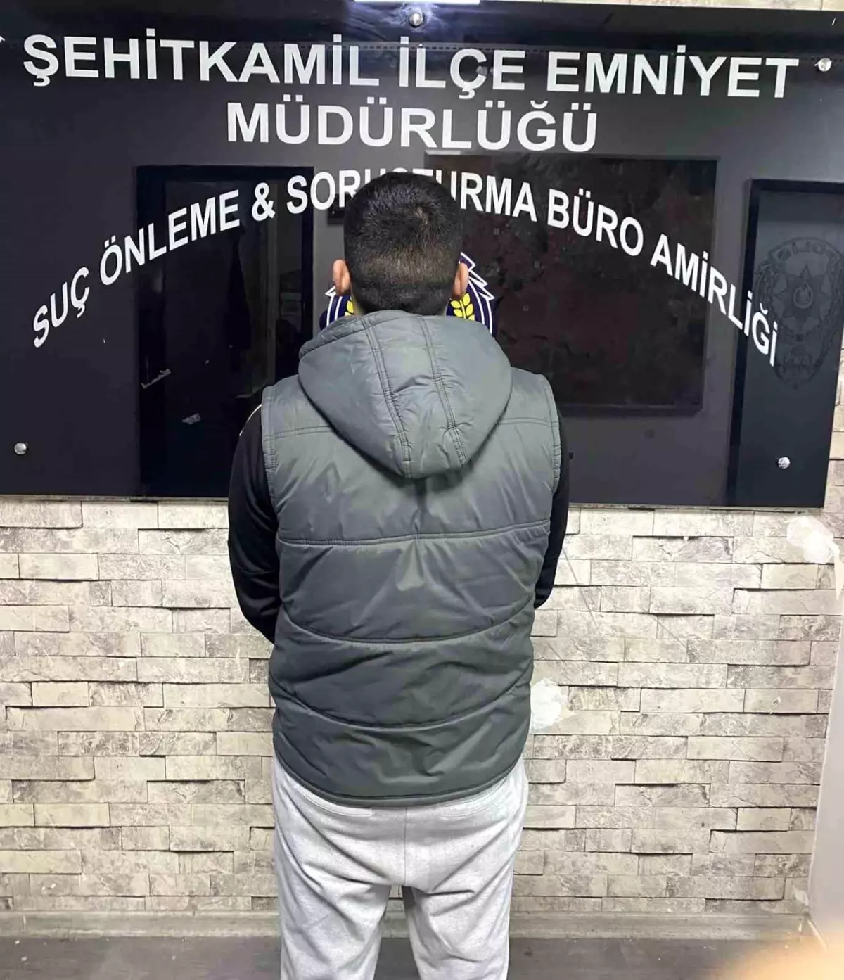 Gaziantep\'te yağma suçundan 12 yıl cezayla aranan şahıs yakalandı