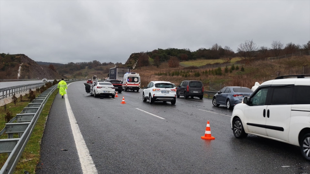 İstanbul-İzmir Otoyolu'nun Balıkesir kesiminde zincirleme trafik kazasında 1 kişi öldü