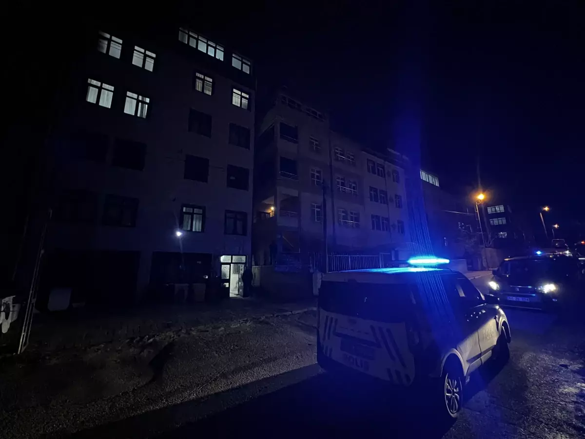 Kayseri\'de Cinayet: Kadın Erkek Arkadaşını Bıçakla Öldürdü