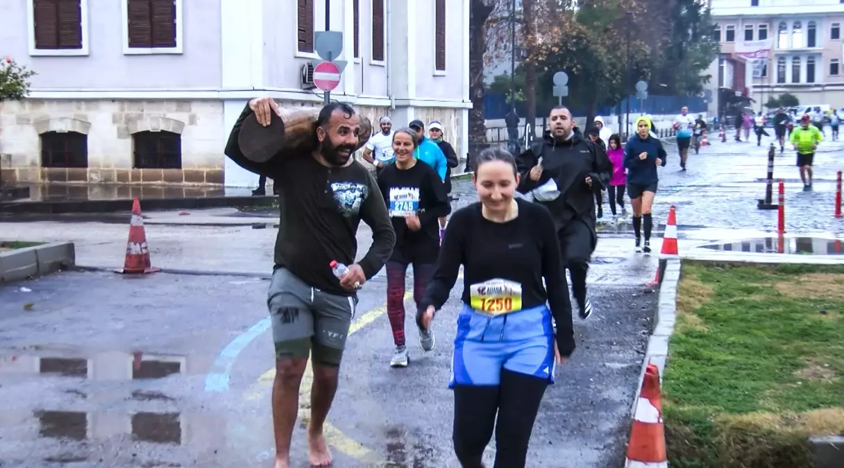 Adana\'da 16. Uluslararası Maraton Renkli Anlara Sahne Oldu