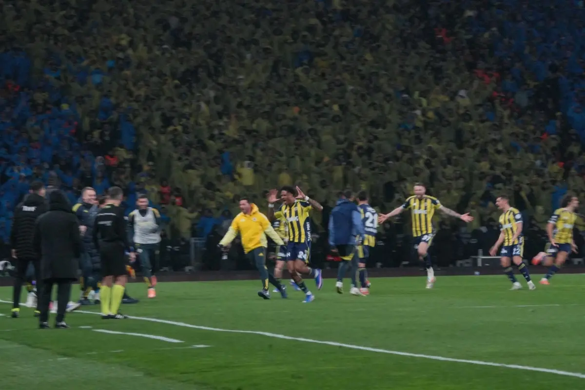 Fenerbahçe, Süper Kupa\'yı Kazandı